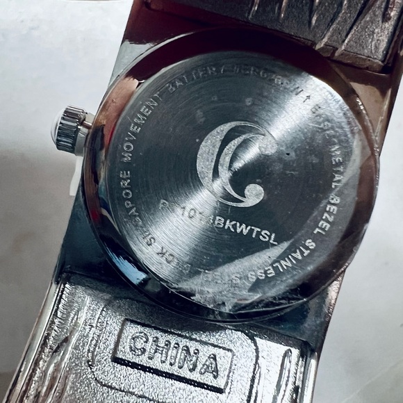 NEW CC Geo Cuff Watch - Picture 8 of 11